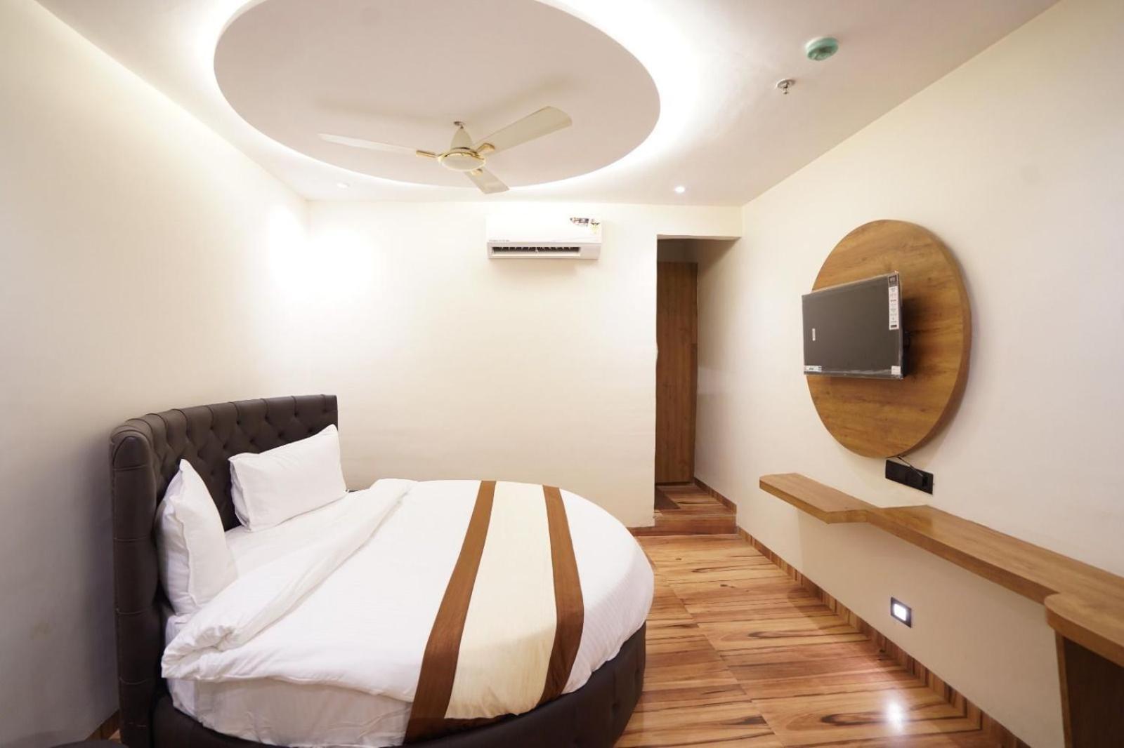 Lancaster 3* Mumbai